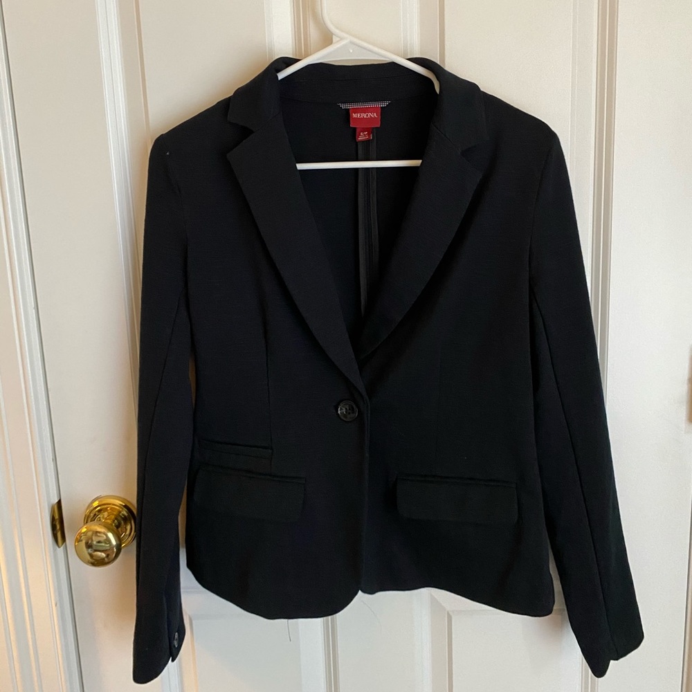 Neat black blazer